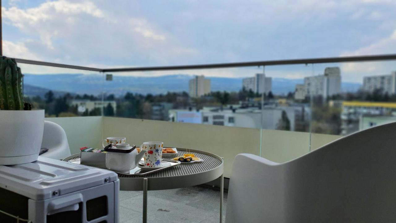 M Bliss Apartment *